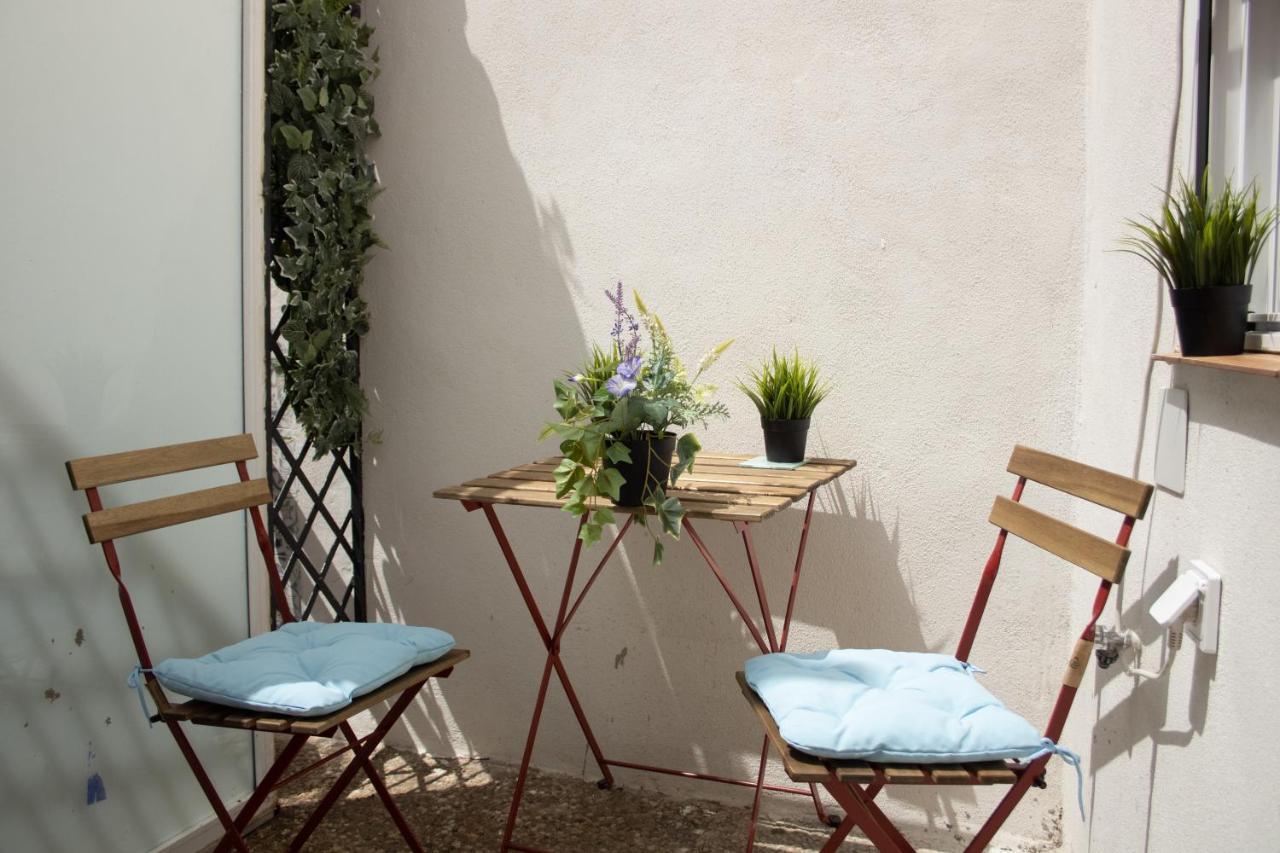 Malaguena Salerosa "Apartamento - Estudio Con Terraza" En Casa Tipica De 1 A 4 Dormitorios Málaga Dış mekan fotoğraf