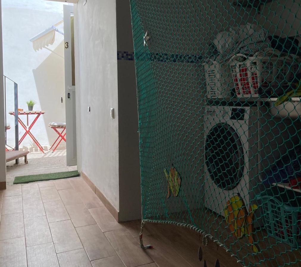Malaguena Salerosa "Apartamento - Estudio Con Terraza" En Casa Tipica De 1 A 4 Dormitorios Málaga Dış mekan fotoğraf
